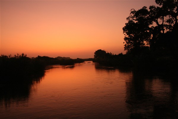 Kruger-national-park-sunrise-sabie-river